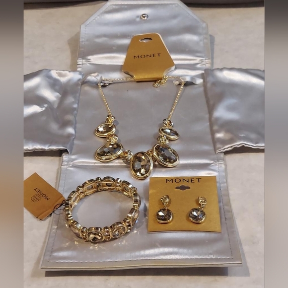 NWT Monet gold-tone necklace, bracelet, and drop earring set brown/smoky quartz - Picture 16 of 16